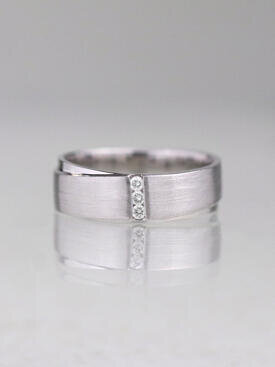 Diamond Bar Men's Wedding Band
